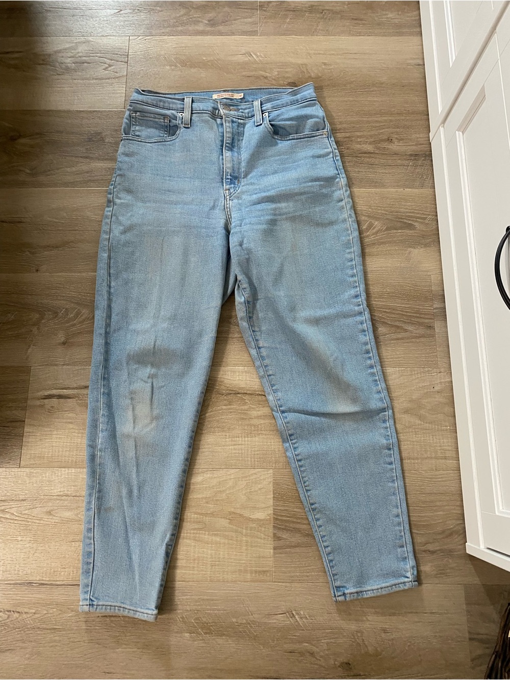 Levi’s High-Waisted Mom Jeans